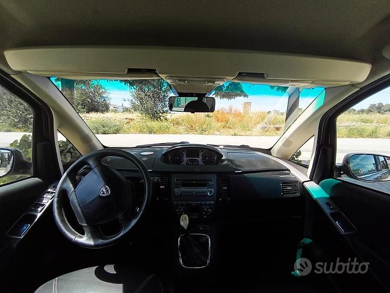 Usata Lancia Musa 2012 Grigio Monovolume