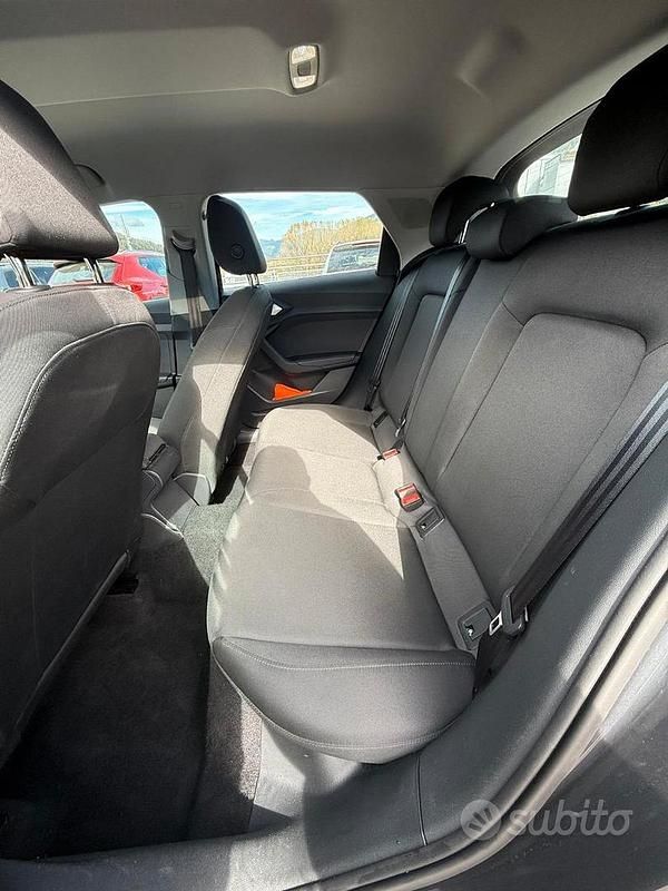 Usata Audi A1 82 CV (60 kW) 2022 Grigio Utilitaria