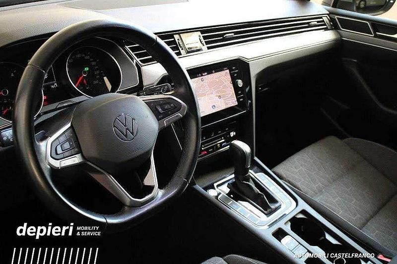 Usata VW Passat Business 150 CV (110 kW) 2023 Grigio Station wagon