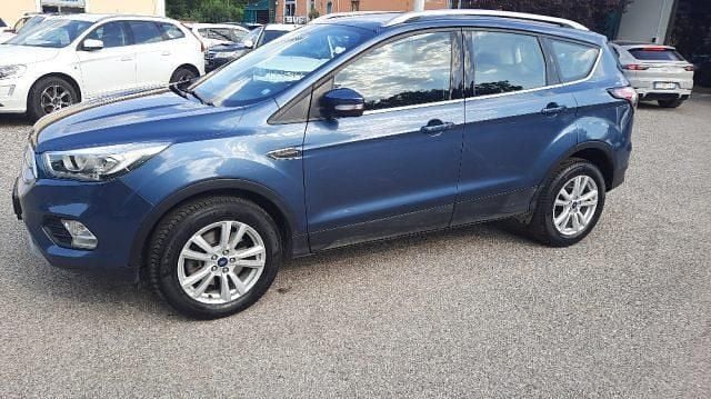 Usata Ford Kuga Business Edition 120 CV (88 kW) 2020 Blu SUV