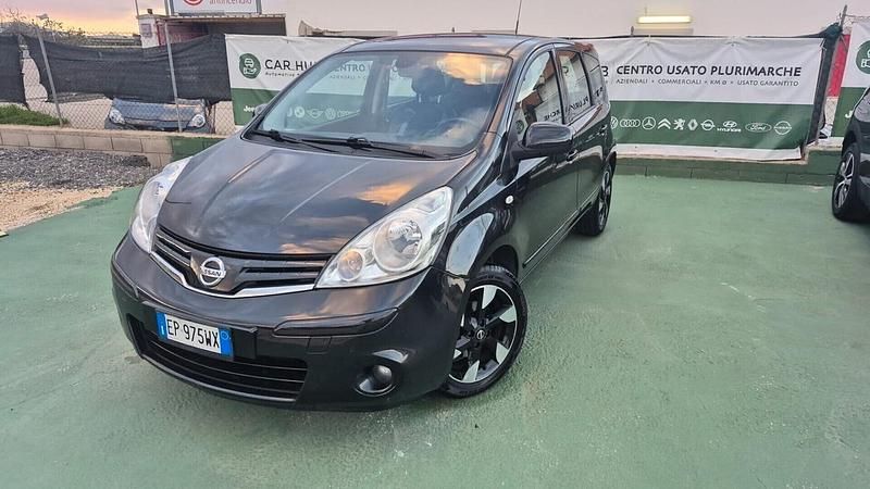 Usata Nissan Note Tekna 90 CV (66 kW) 2013 Nero Monovolume