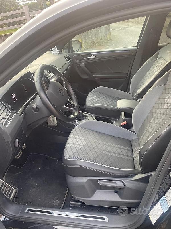 Usata VW Tiguan 150 CV (110 kW) 2021 Nero SUV