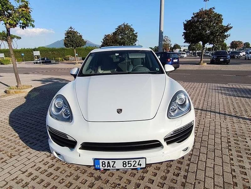 Bianco Usata 2013 Porsche Cayenne SUV | 25.999 € (Ottimo prezzo) - Immagine 1/4