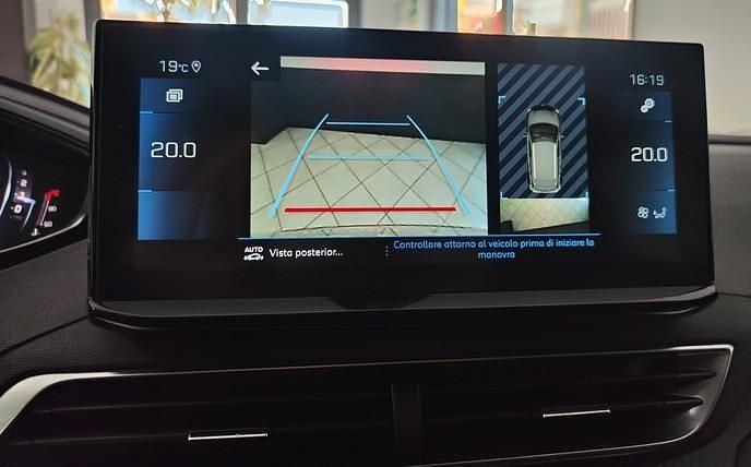 Usata Peugeot 3008 Allure 130 CV (95 kW) 2022 SUV