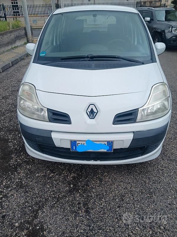 Usata Renault Modus 85 CV (62 kW) 2010 Bianco Monovolume