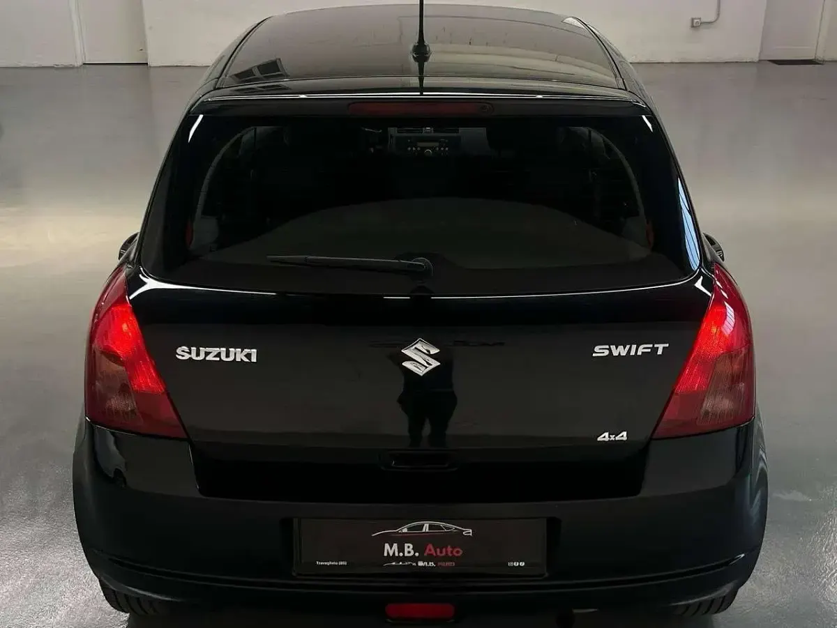 Usata Suzuki Swift GL 91 CV (66 kW) 2007 Nero Utilitaria