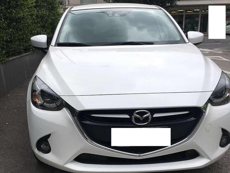 Bianco Usata 2016 Mazda 2 Exceed Due volumi | 10.500 € (Ottimo prezzo) - Immagine 1/4