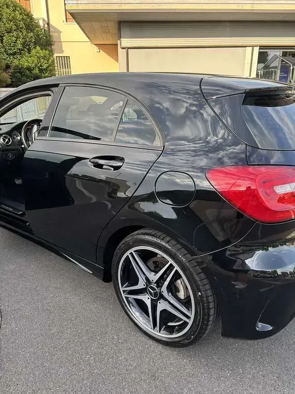 Usata Mercedes A200 Premium 136 CV (100 kW) 2014 Nero Berlina