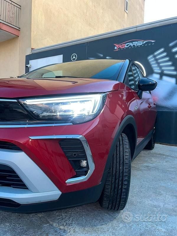 Usata Opel Crossland X Design & Tech 110 CV (80 kW) 2022 Rosso SUV