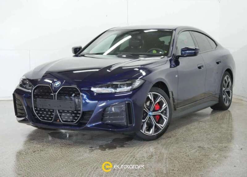 Usata BMW i4 M Sport 105 kW (143 CV) 2024 Blu/azzurro Berlina