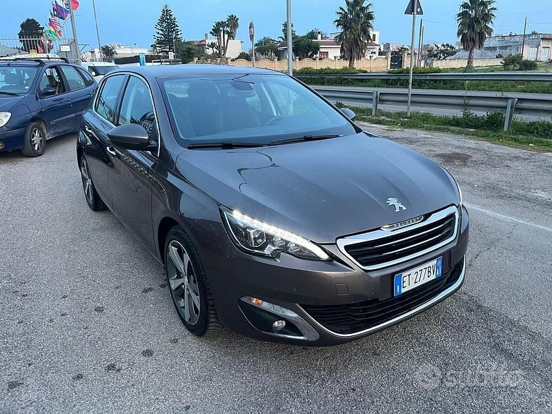 Usata Peugeot 201 Allure 2013 Grigio Berlina