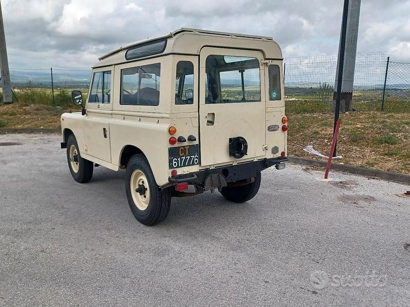 Usata Land Rover Defender 1983 Giallo SUV
