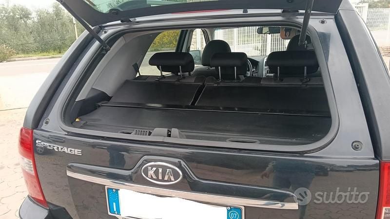 Usata Kia Sportage Active 141 CV (103 kW) 2007 Nero SUV