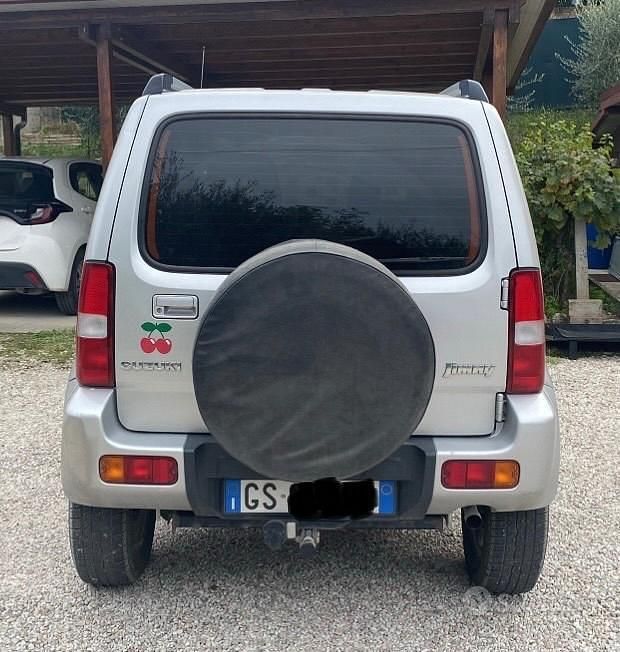Usata Suzuki Jimny 2012 Grigio SUV