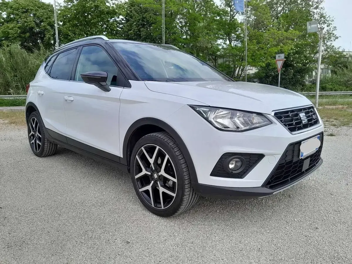 Usata Seat Arona FR 90 CV (66 kW) 2021 Bianco SUV
