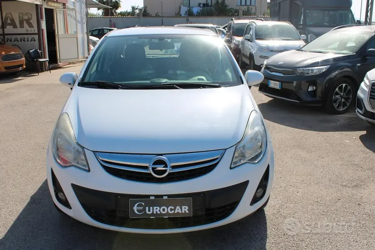 Usata Opel Corsa Sport 75 CV (55 kW) 2012 Bianco Utilitaria