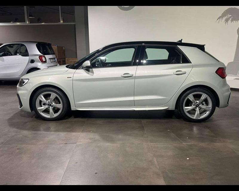 Nuova Audi A1 S-Line 116 CV (85 kW) 2026 Argento SUV
