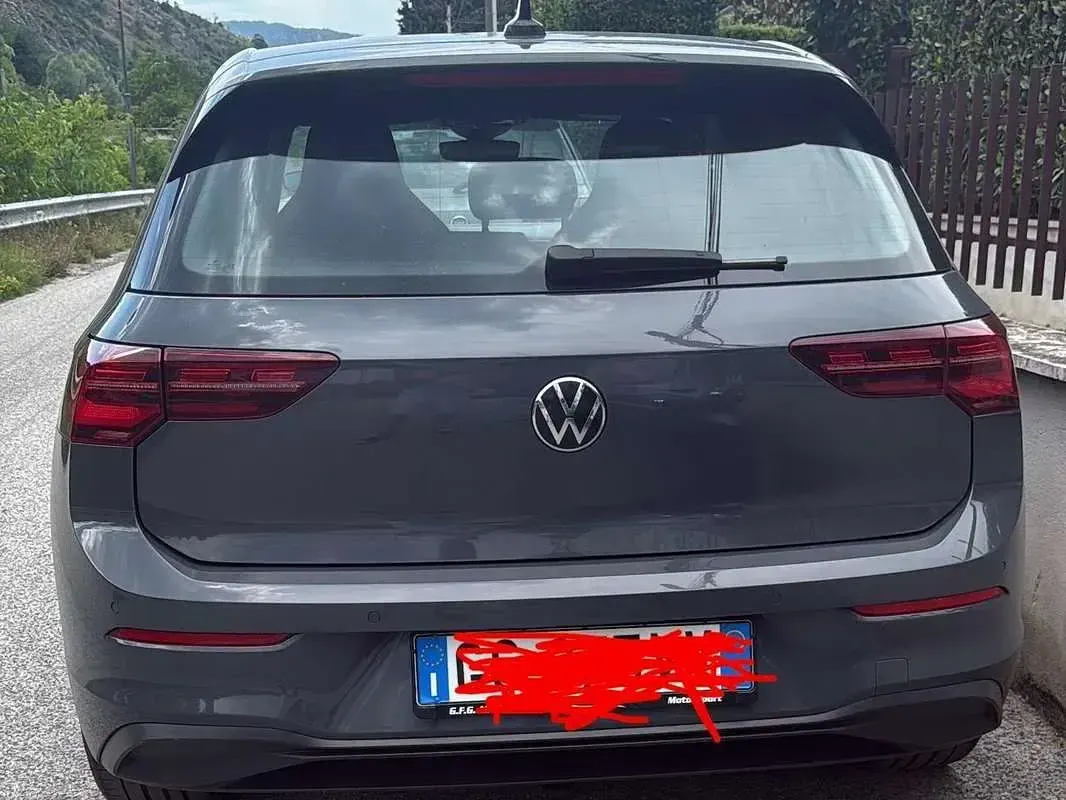 Usata VW Golf VIII Style 116 CV (85 kW) 2020 Grigio Berlina