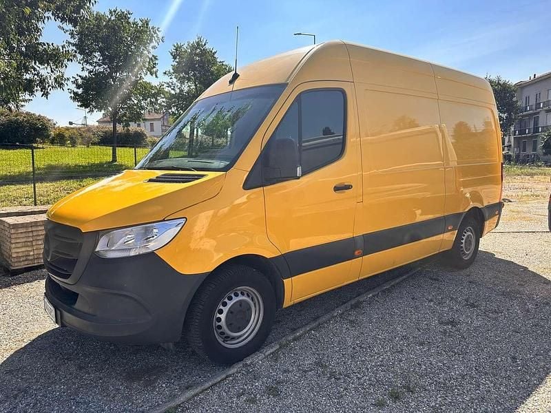 Usata Mercedes Sprinter 116 CV (85 kW) 2021 Giallo Furgone