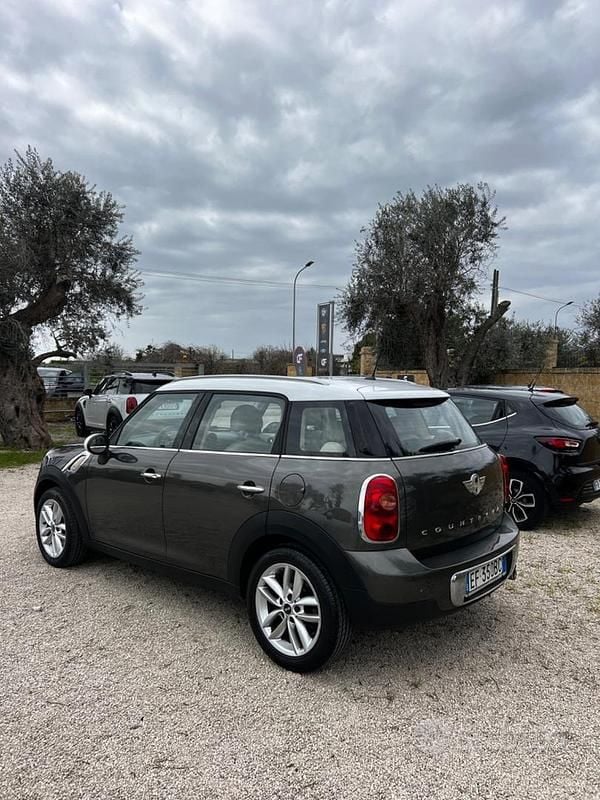 Usata Mini Cooper Countryman 111 CV (81 kW) 2011 Verde SUV