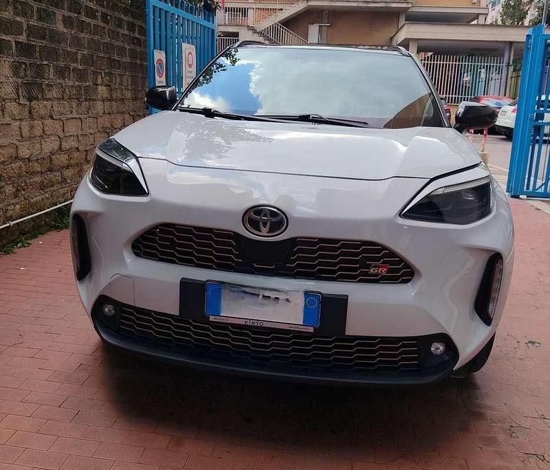 Begagnad Toyota Yaris Cross Sport 92 HK (67 kW) 2023 SUV