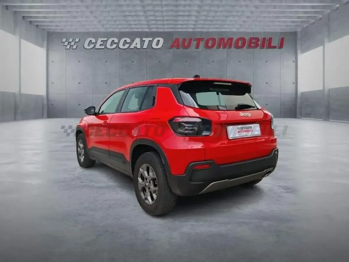 Usata Jeep Avenger Longitude 100 CV (73 kW) 2024 Rosso SUV