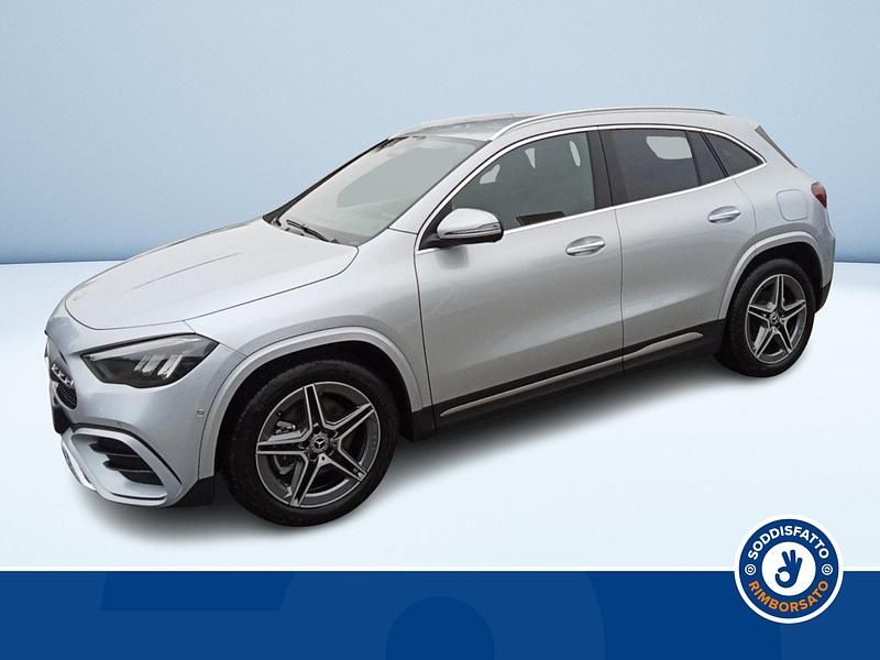 Argento metallizzato Usata 2025 Mercedes GLA180 Advanced Plus SUV | 44.400 € (Buon prezzo) - Immagine 1/3