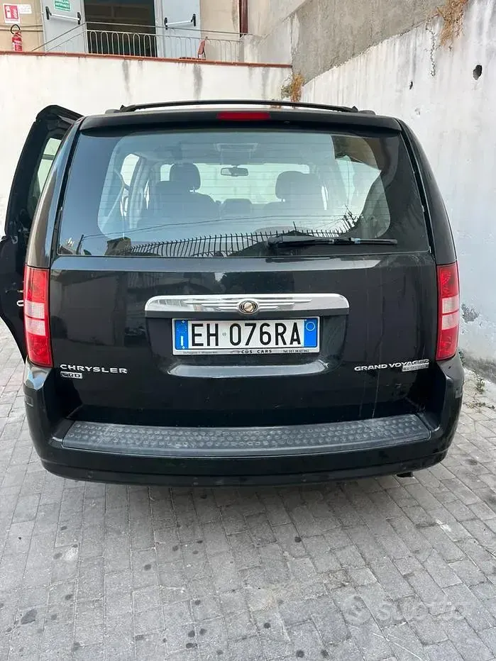 Usata Chrysler Grand Voyager 163 CV (119 kW) 2011 Monovolume