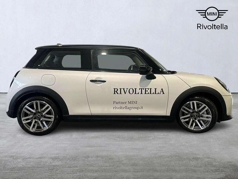 Usata Mini Cooper Classic 156 CV (114 kW) 2025 Bianco Utilitaria