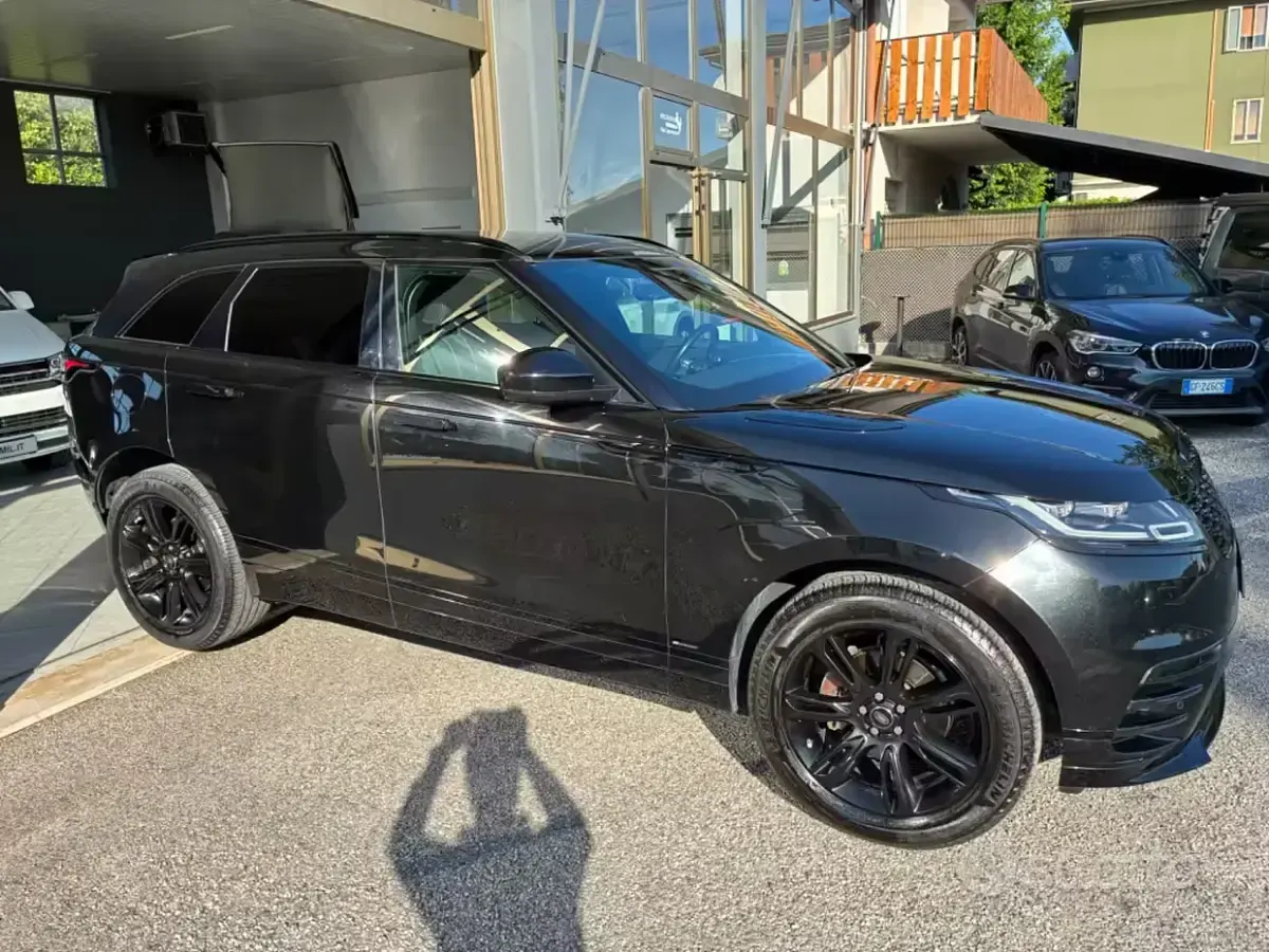 Usata Land Rover Range Rover Velar R-Dynamic 241 CV (177 kW) 2017 Nero SUV