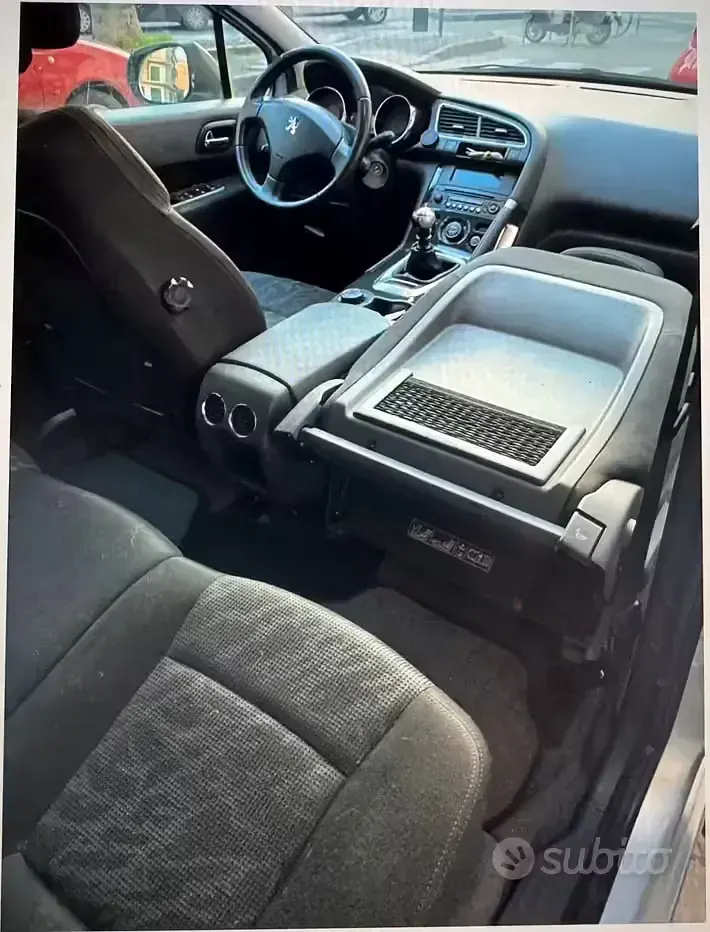 Usata Peugeot 3008 112 CV (82 kW) 2011 Grigio Station wagon