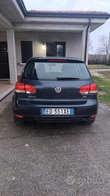Usata VW Golf VI 105 CV (77 kW) 2011 Blu/azzurro Utilitaria