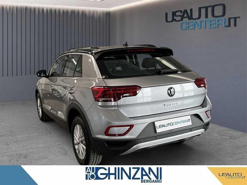 Usata VW T-Roc Life 150 CV (110 kW) 2023 Grigio SUV