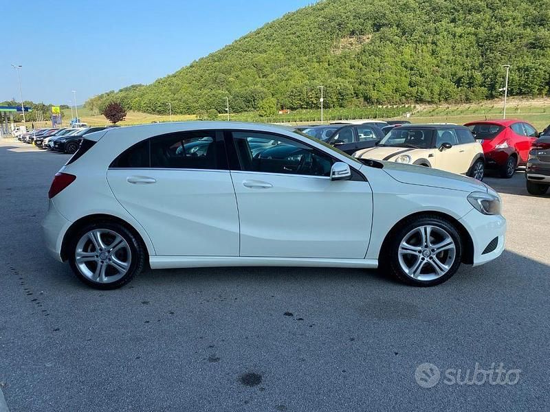 Usata Mercedes A180 109 CV (80 kW) 2014 Bianco Berlina