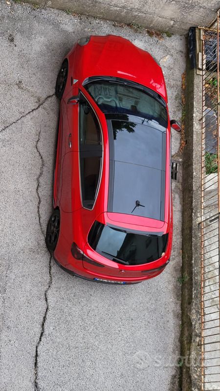 Usata Alfa Romeo Giulietta Quadrifoglio 240 CV (176 kW) 2015 Rosso Utilitaria