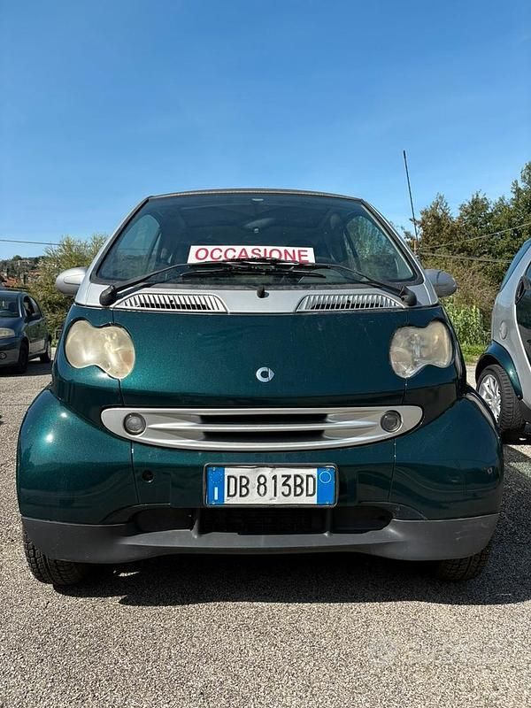 Usata Smart ForTwo Coupé 61 CV (44 kW) 2006 Utilitaria
