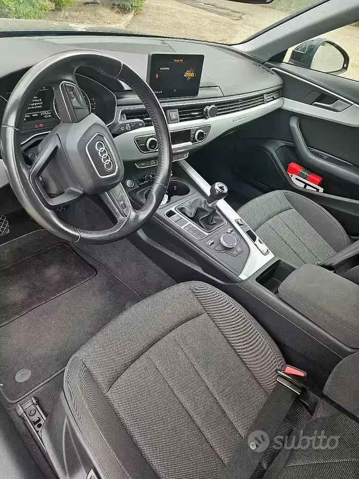 Usata Audi A4 190 CV (139 kW) 2017 Blu Station wagon