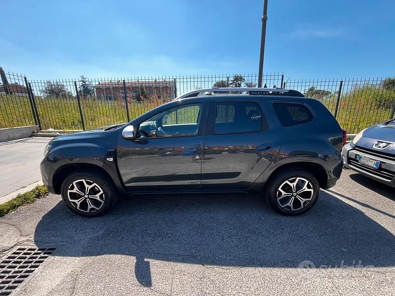 Usata Dacia Duster Prestige 116 CV (85 kW) 2018 Grigio SUV