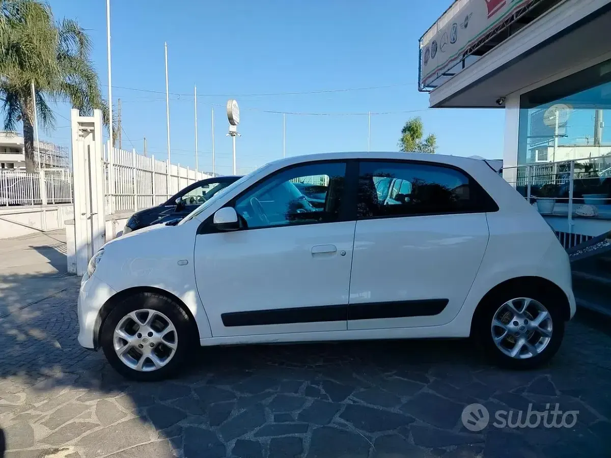 Gebraucht Renault Twingo SE 69 PS (50 kW) 2015 Weiß Kleinwagen
