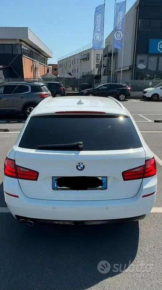 Usata BMW 520 184 CV (135 kW) 2010 Bianco Station wagon