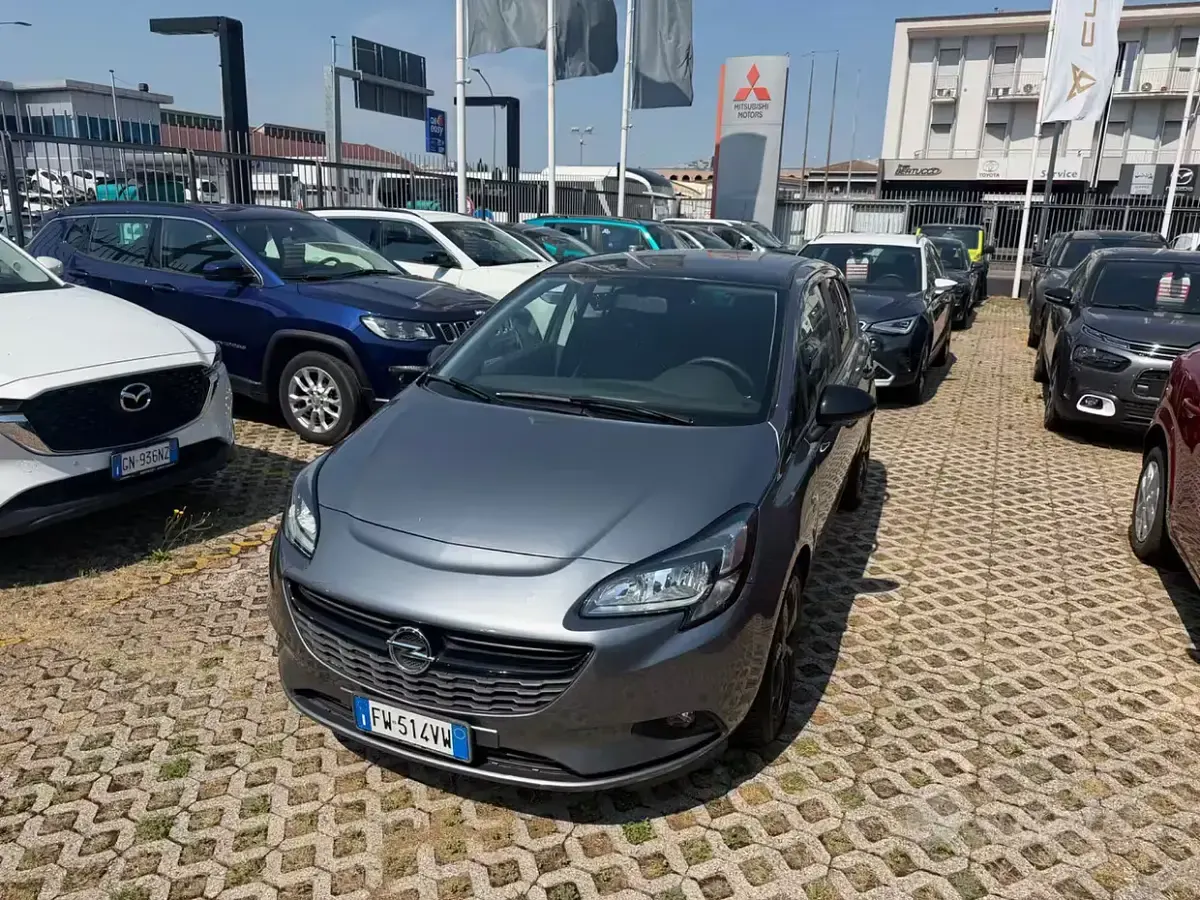 Usata Opel Corsa 90 CV (66 kW) 2019 Grigio Utilitaria