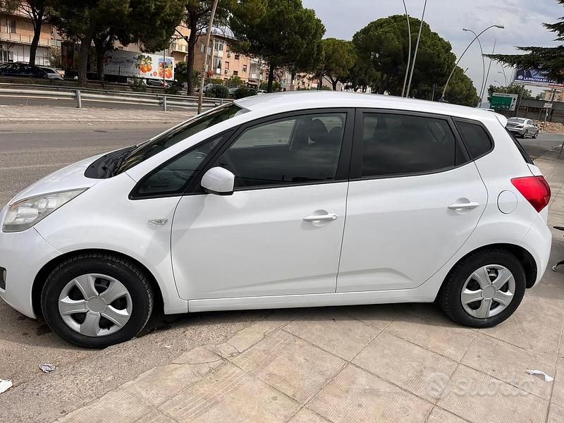 Usata Kia Venga 2010 Nero Utilitaria
