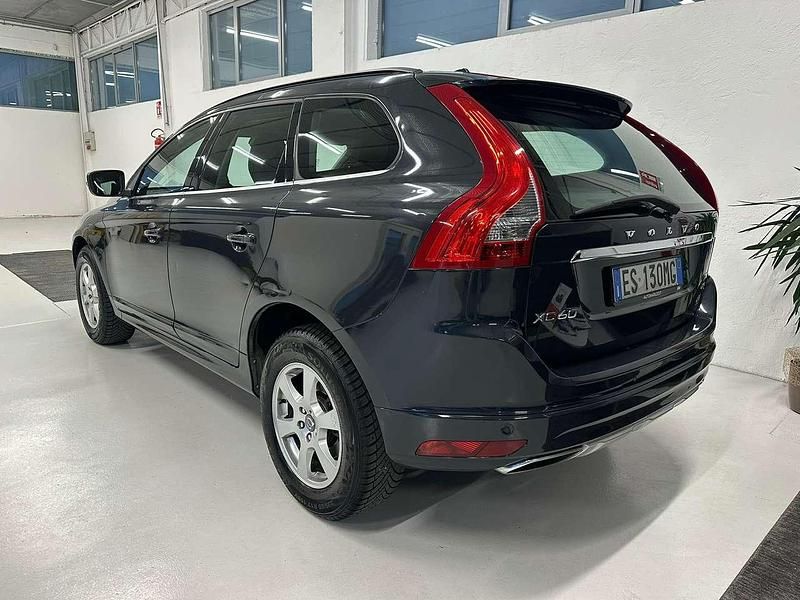 Usata Volvo XC60 Momentum 181 CV (133 kW) 2014 Grigio SUV