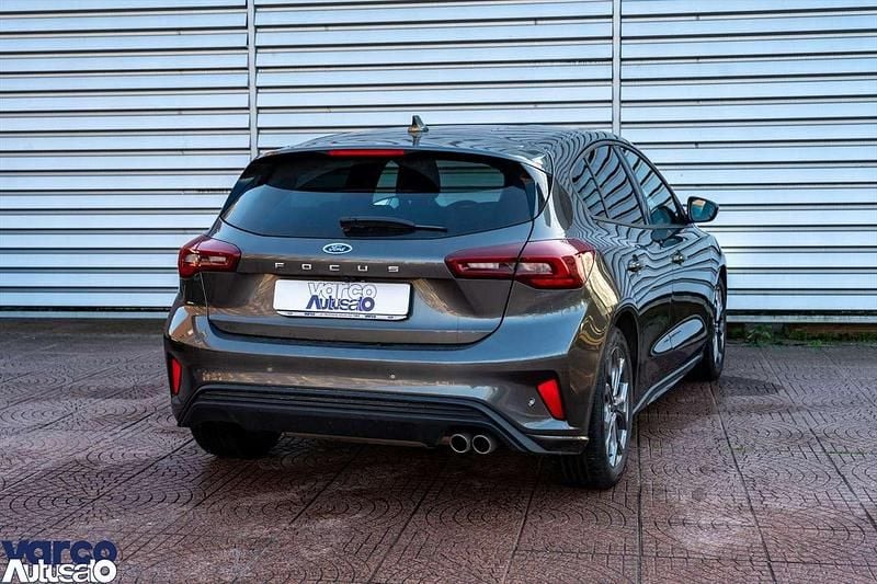Usata Ford Focus ST-Line 125 CV (91 kW) 2024 Grigio magnetic Monovolume