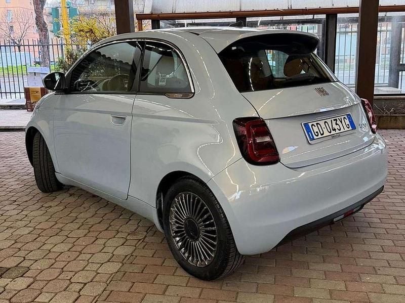 Usata Fiat 500e Icon 42 kW (58 CV) 2020 Bianco Utilitaria
