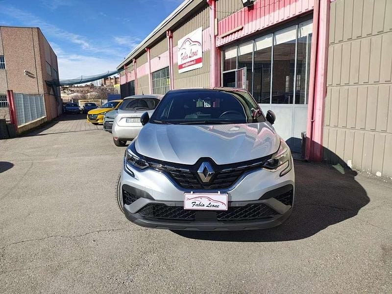 Usata Renault Captur RS Line 94 CV (69 kW) 2022 Argento SUV