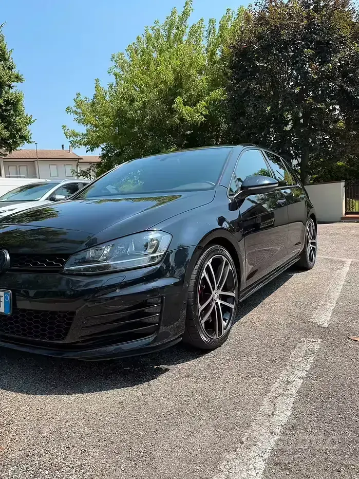 Usata VW Golf VII GTD 184 CV (135 kW) 2017 Nero Station wagon