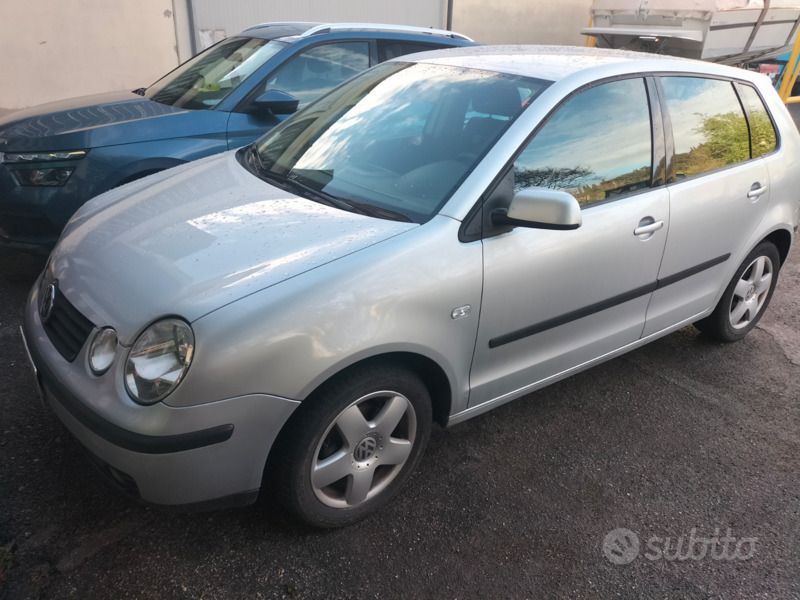 Usata VW Polo 75 CV (55 kW) 2002 Grigio Utilitaria