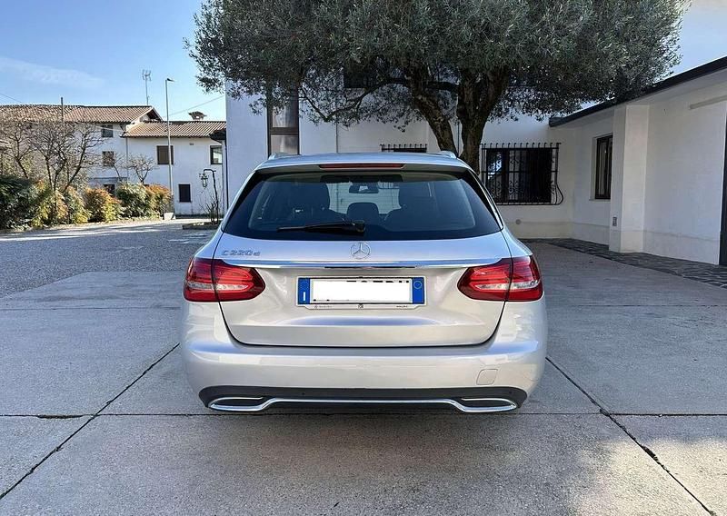 Usata Mercedes C220 170 CV (125 kW) 2018 Grigio Station wagon