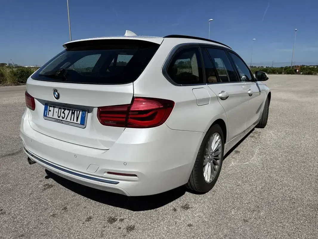 Usata BMW 316 Luxury Line 116 CV (85 kW) 2018 Bianco Station wagon
